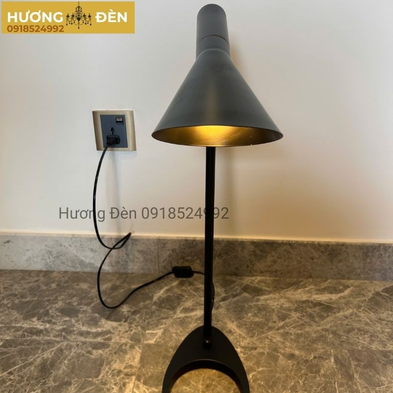 den-ban-chinh-hang-db16-den